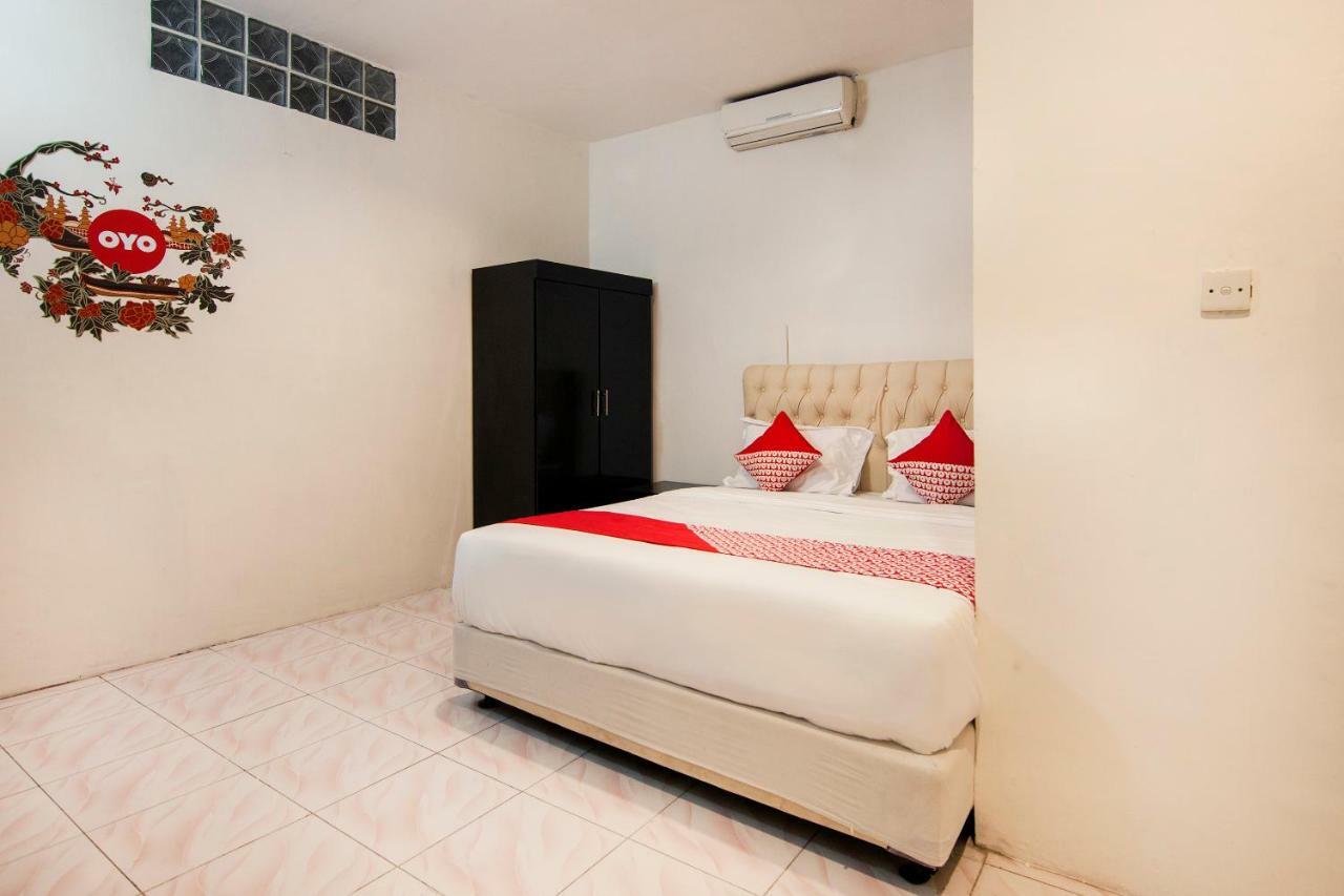 Oyo 529 Hotel Paninda Medan Luaran gambar