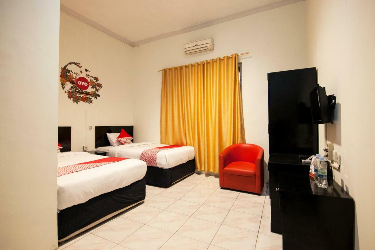 Oyo 529 Hotel Paninda Medan Luaran gambar