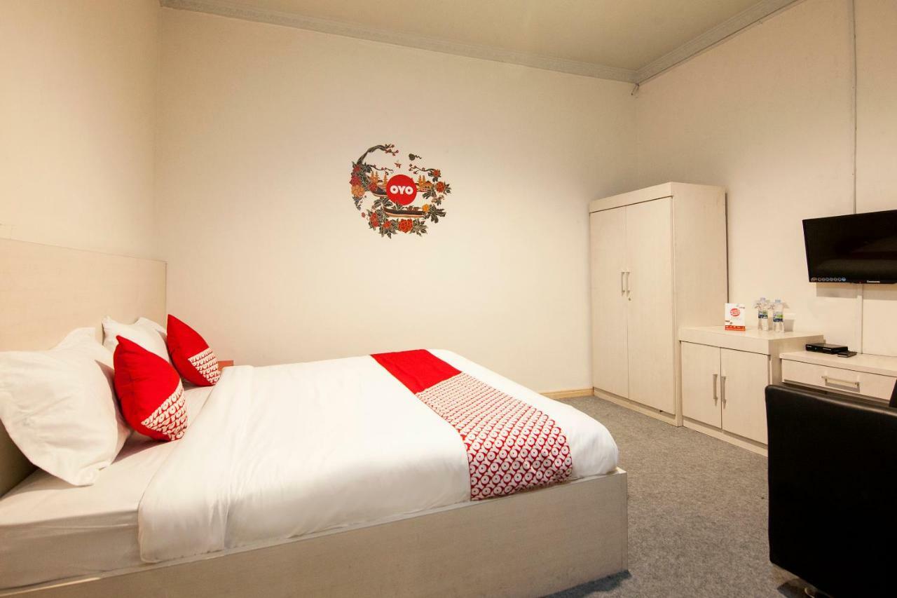 Oyo 529 Hotel Paninda Medan Luaran gambar